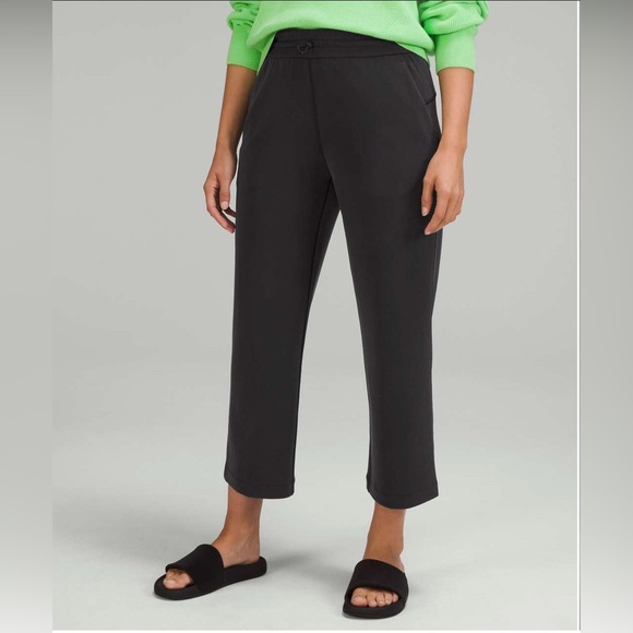 Lululemon Sz 14 Softstreme High Rise Straight Leg Pull On Cropped Black Pants - Picture 2 of 16